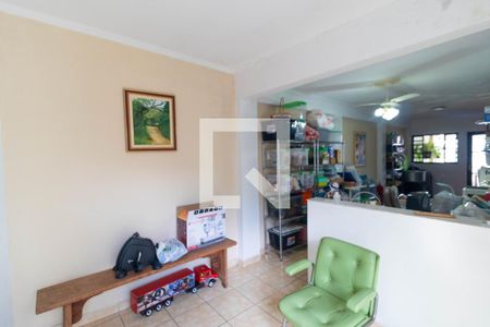 Casa à venda com 200m², 4 quartos e 3 vagas Casa à venda com 200m², 4 quartos e 3 vagasSala 01 da Casa 02