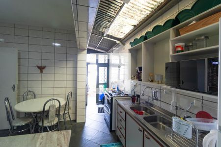 Casa à venda com 200m², 4 quartos e 3 vagas Casa à venda com 200m², 4 quartos e 3 vagasCozinha da Casa 01