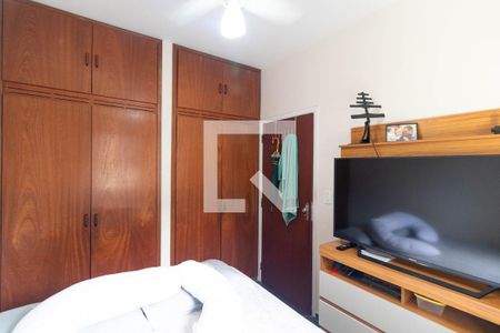 Casa à venda com 200m², 4 quartos e 3 vagas Casa à venda com 200m², 4 quartos e 3 vagasQuarto 02 da Casa 01