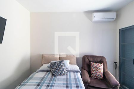 Casa à venda com 200m², 4 quartos e 3 vagas Casa à venda com 200m², 4 quartos e 3 vagasQuarto 03 da Casa 01