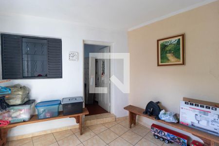 Casa à venda com 200m², 4 quartos e 3 vagas Casa à venda com 200m², 4 quartos e 3 vagasSala 01 da Casa 02