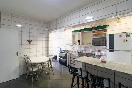 Casa à venda com 200m², 4 quartos e 3 vagas Casa à venda com 200m², 4 quartos e 3 vagasCozinha da Casa 01