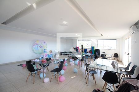 Apartamento para alugar com 43m², 2 quartos e 1 vagaÁrea comum - Salão de festas