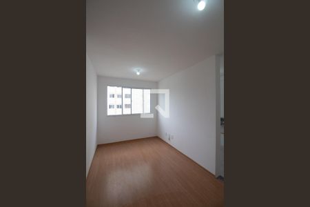 Sala de apartamento para alugar com 2 quartos, 43m² em São Mateus, São Paulo