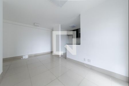 Sala de apartamento à venda com 2 quartos, 68m² em Vila Gumercindo, São Paulo