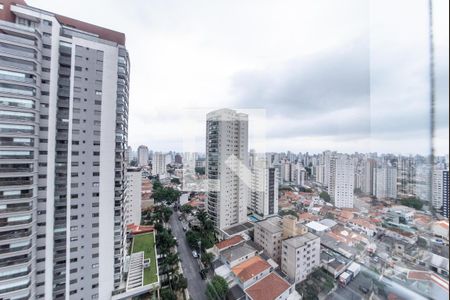 Apartamento à venda com 68m², 2 quartos e 2 vagasVaranda - Vista