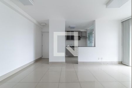 Sala de apartamento à venda com 2 quartos, 68m² em Vila Gumercindo, São Paulo