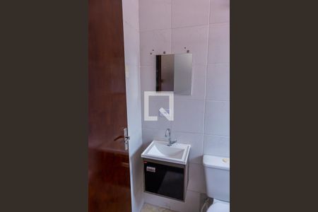 Casa à venda com 101m², 2 quartos e 2 vagasBanheiro do Quarto 1