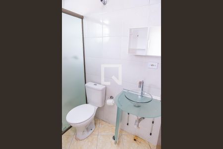 Casa à venda com 101m², 2 quartos e 2 vagasBanheiro do Quarto 2