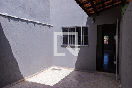 Casa à venda com 101m², 2 quartos e 2 vagasÁrea de Serviço e Quintal