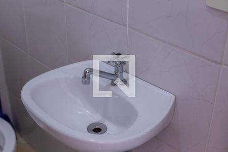 Casa à venda com 101m², 2 quartos e 2 vagaslavabo