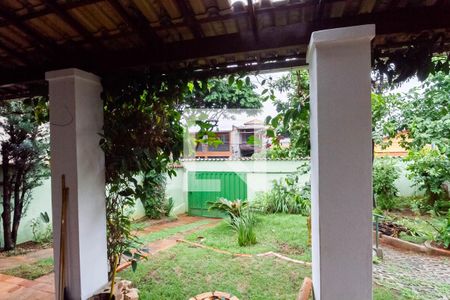 Vista da sala 1  de casa à venda com 3 quartos, 194m² em Jardim Guanabara, Belo Horizonte