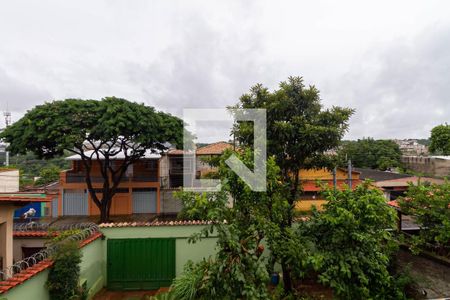 Casa à venda com 194m², 3 quartos e 2 vagasVista da varanda da sala 2