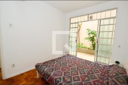 Quarto1 de apartamento para alugar com 2 quartos, 58m² em Funcionários, Belo Horizonte
