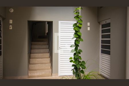 Studio à venda com 220m², 1 quarto e 3 vagas Studio à venda com 220m², 1 quarto e 3 vagasEntrada