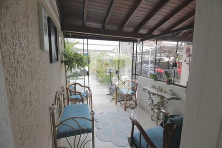 Casa de condomínio à venda com 130m², 3 quartos e 2 vagasHall de entrada