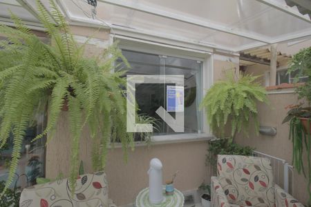 Casa de condomínio à venda com 130m², 3 quartos e 2 vagasPlaca