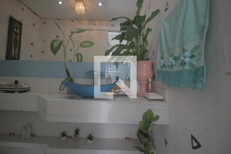 Casa de condomínio à venda com 130m², 3 quartos e 2 vagasLavabo