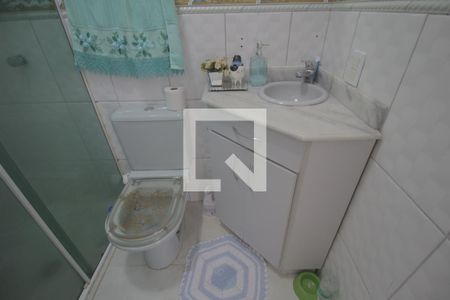 Casa de condomínio à venda com 130m², 3 quartos e 2 vagasBanheiro