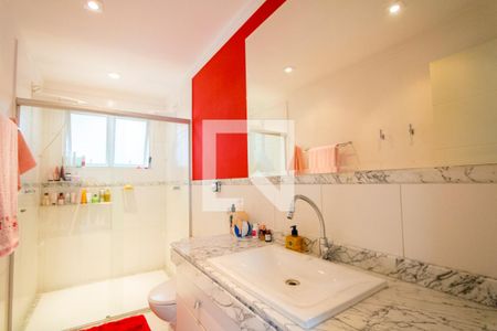 Casa à venda com 205m², 2 quartos e 2 vagasBanheiro do quarto 1