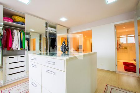 Casa à venda com 205m², 2 quartos e 2 vagasCloset do quarto 1
