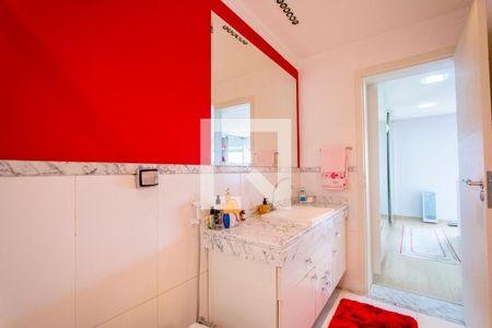 Casa à venda com 205m², 2 quartos e 2 vagasBanheiro do quarto 1