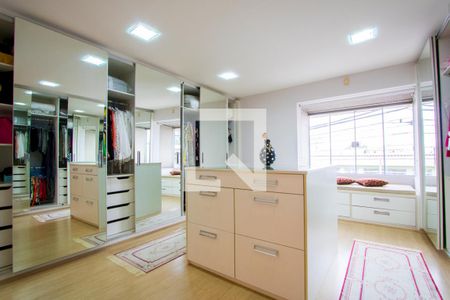 Casa à venda com 205m², 2 quartos e 2 vagasCloset do quarto 1