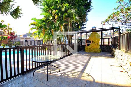 Apartamento à venda com 72m², 2 quartos e 1 vagaÁrea comum