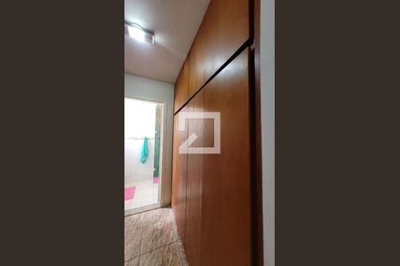 Casa à venda com 350m², 4 quartos e 3 vagasCloset