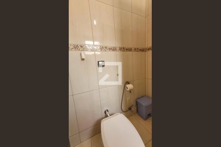 Casa à venda com 350m², 4 quartos e 3 vagasBanheiro da Suíte 3