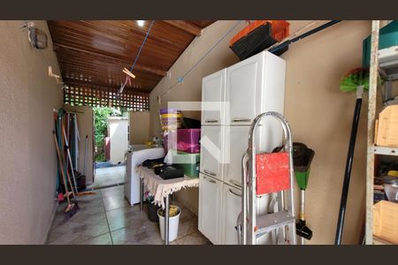 Casa à venda com 350m², 4 quartos e 3 vagasÁrea de Serviço 2