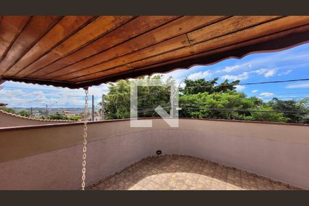 Casa à venda com 350m², 4 quartos e 3 vagasSacada