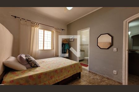 Casa à venda com 350m², 4 quartos e 3 vagasSuíte 2