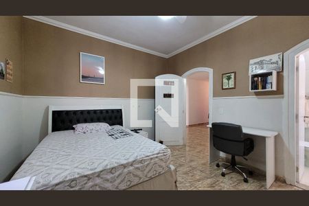 Casa à venda com 350m², 4 quartos e 3 vagasSuíte 4