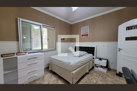 Casa à venda com 350m², 4 quartos e 3 vagasSuíte 4