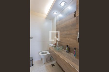 Apartamento à venda com 190m², 3 quartos e 5 vagas Apartamento à venda com 190m², 3 quartos e 5 vagasLavabo