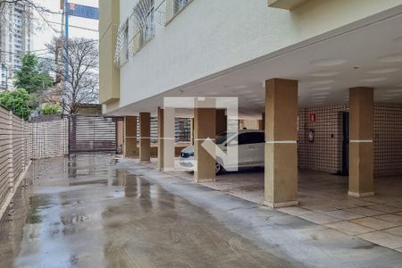 Apartamento à venda com 190m², 3 quartos e 5 vagas Apartamento à venda com 190m², 3 quartos e 5 vagasGaragem