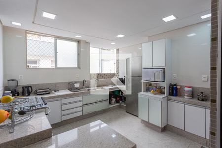 Apartamento à venda com 190m², 3 quartos e 5 vagas Apartamento à venda com 190m², 3 quartos e 5 vagasCozinha