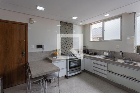 Apartamento à venda com 190m², 3 quartos e 5 vagas Apartamento à venda com 190m², 3 quartos e 5 vagasCozinha