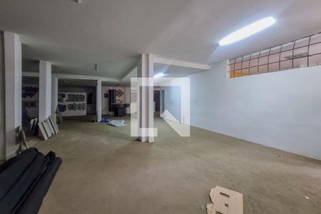 Apartamento à venda com 190m², 3 quartos e 5 vagas Apartamento à venda com 190m², 3 quartos e 5 vagasGaragem