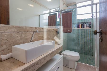 Apartamento à venda com 190m², 3 quartos e 5 vagas Apartamento à venda com 190m², 3 quartos e 5 vagasBanheiro