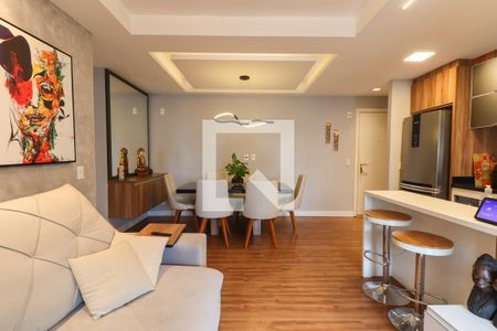 Sala de apartamento para alugar com 2 quartos, 80m² em Cristo Rei, Curitiba