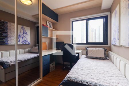 Quarto 1 de apartamento para alugar com 2 quartos, 80m² em Cristo Rei, Curitiba