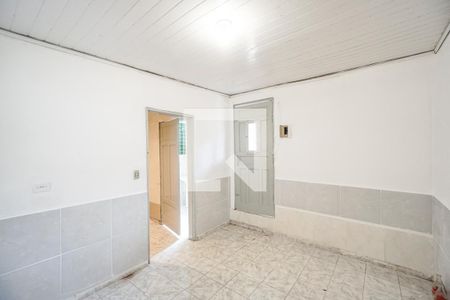 Quarto e sala de casa de condomínio para alugar com 1 quarto, 50m² em Vila Fernandes, São Paulo