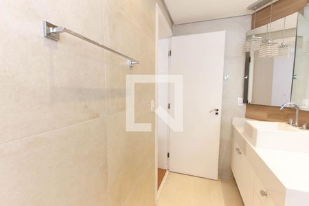 Apartamento à venda com 189m², 4 quartos e 3 vagasBanheiro da Suite 3