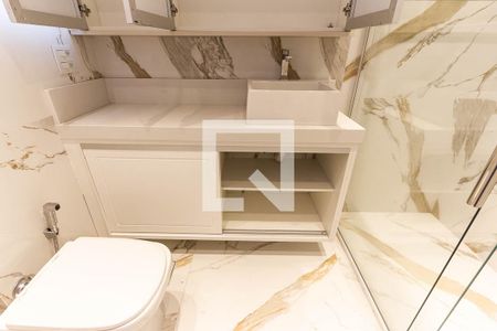 Apartamento à venda com 189m², 4 quartos e 3 vagasBanheiro da Suite Principal