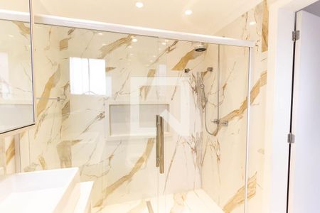 Apartamento à venda com 189m², 4 quartos e 3 vagasBanheiro da Suite Principal