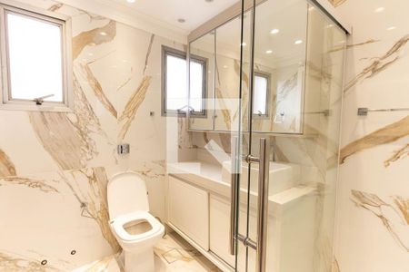 Apartamento à venda com 189m², 4 quartos e 3 vagasBanheiro da Suite Principal