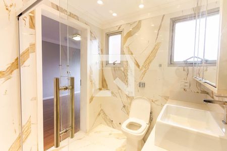 Apartamento à venda com 189m², 4 quartos e 3 vagasBanheiro da Suite Principal