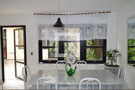 Casa à venda com 450m², 4 quartos e 3 vagasCopa